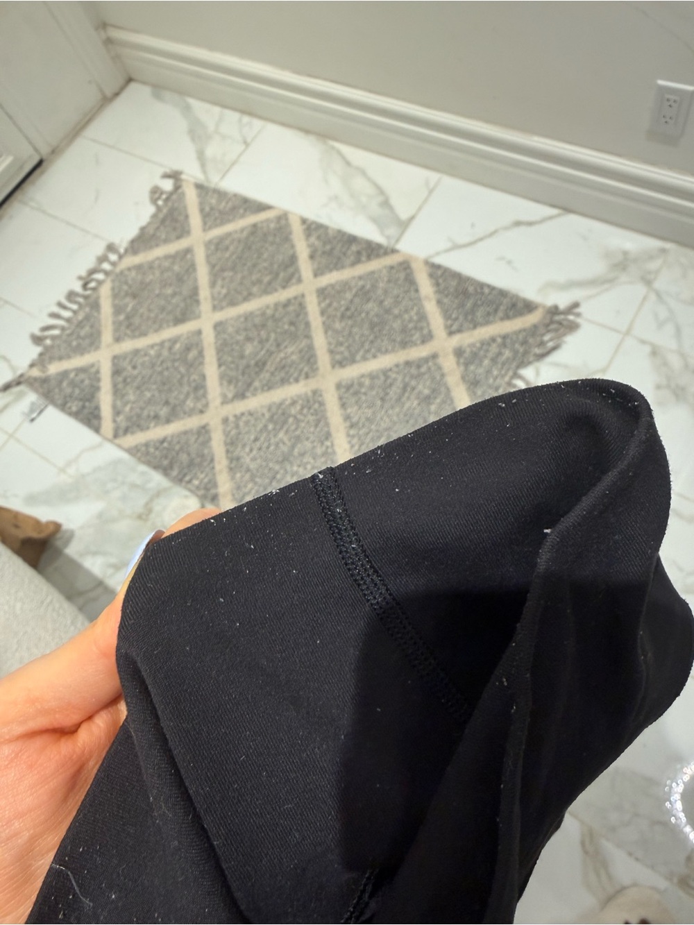 Black High-Waist Flared Leggings - Picture 4 of 9
